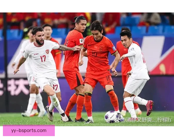 中国男足青岛主场凭拜合拉木张玉宁进球力克印尼迎来18强赛首胜