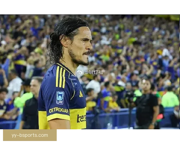 乌拉圭球员赛后冲突球迷引发场上激烈争执风波